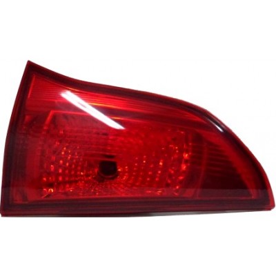 PAJERO SPORT ФОНАРЬ ЗАДН ВНУТРЕН ПРАВ 09- 		8331A136